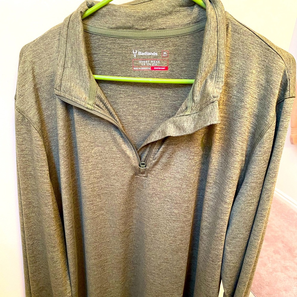 Badlands 1/4 zip